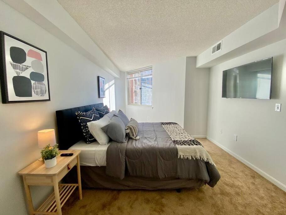 Fantastic 2 Bedroom Condo At Ballston With Gym 알링턴 외부 사진