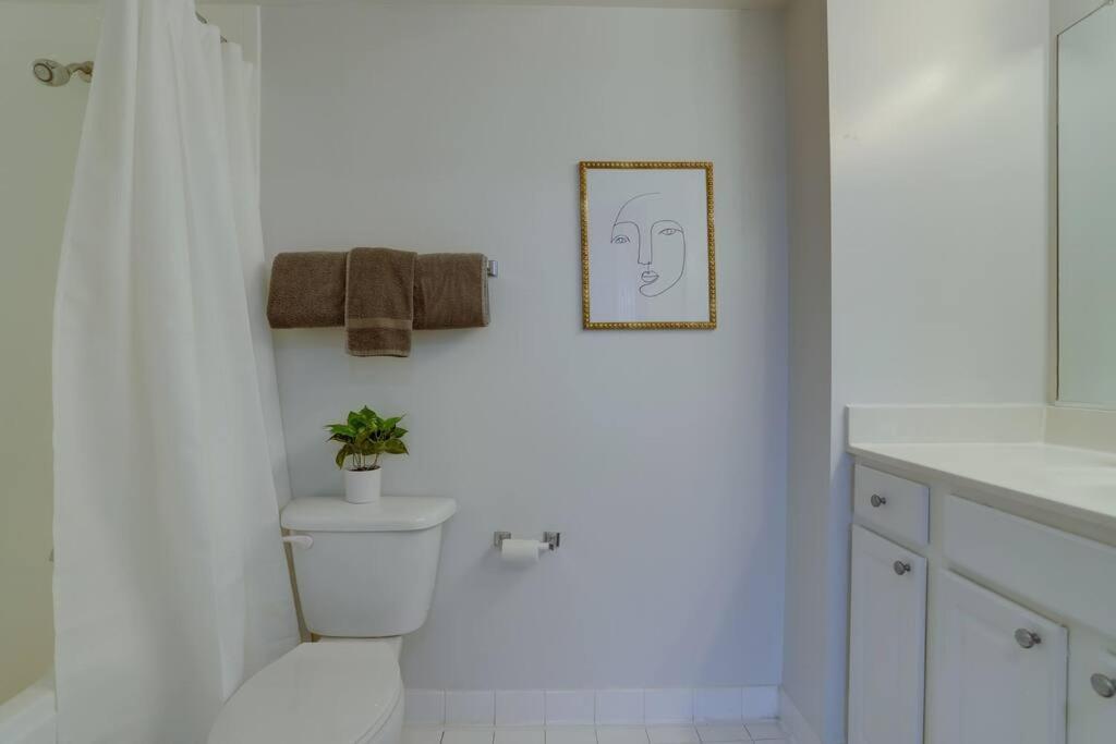 Fantastic 2 Bedroom Condo At Ballston With Gym 알링턴 외부 사진